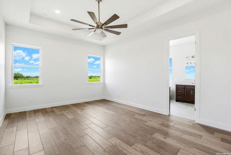 313 Farmhouse Drive Marion TX 78124