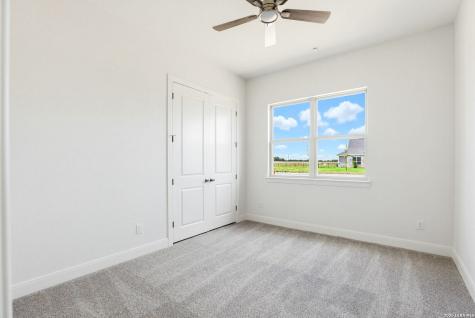 313 Farmhouse Drive Marion TX 78124