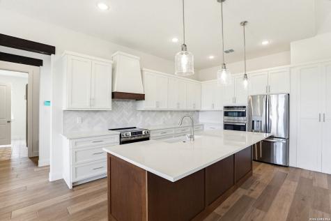 313 Farmhouse Drive Marion TX 78124