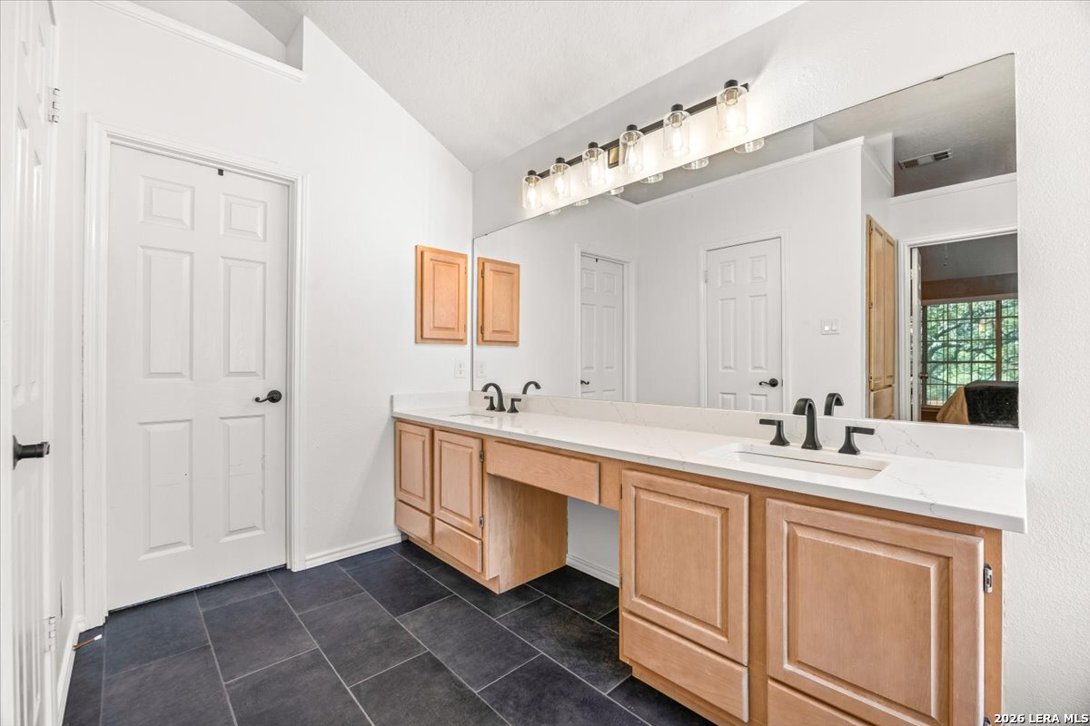 11830 Queenston Drive San Antonio TX 78253