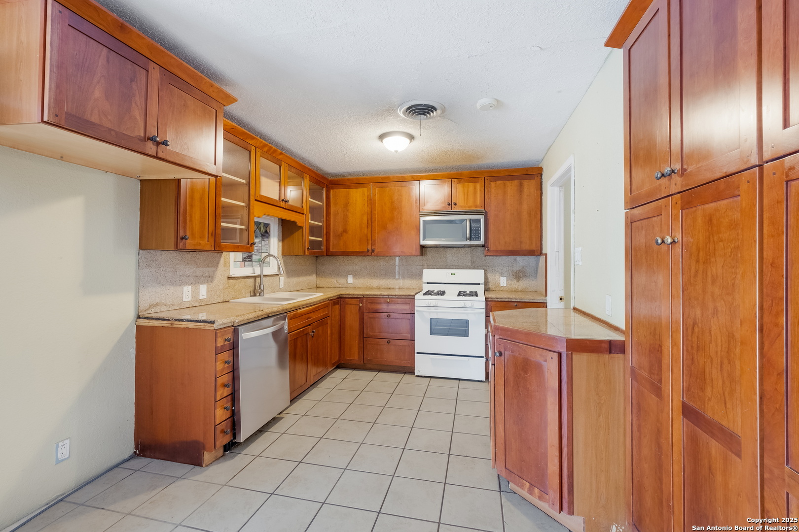 226 Covina San Antonio TX 78218
