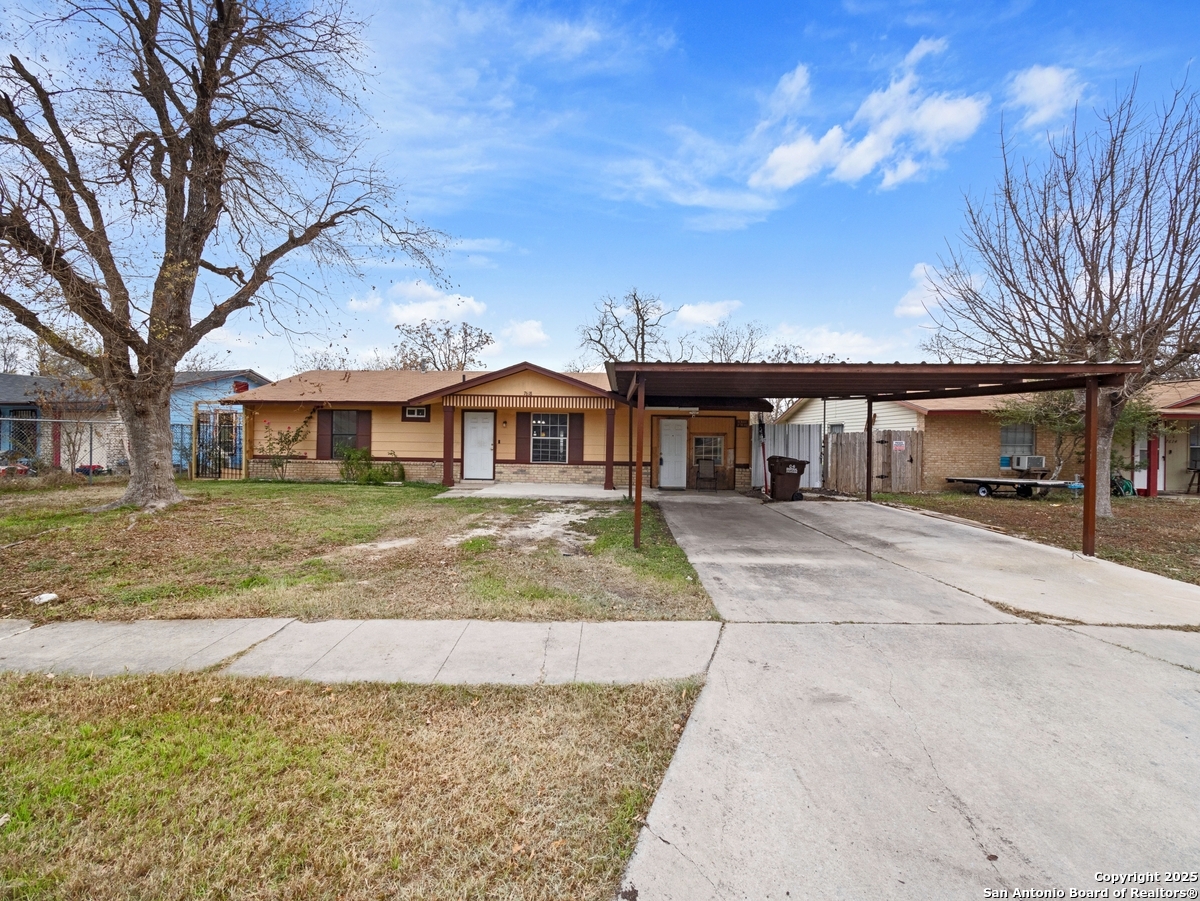 7618 Glen Meadows San Antonio TX 78239