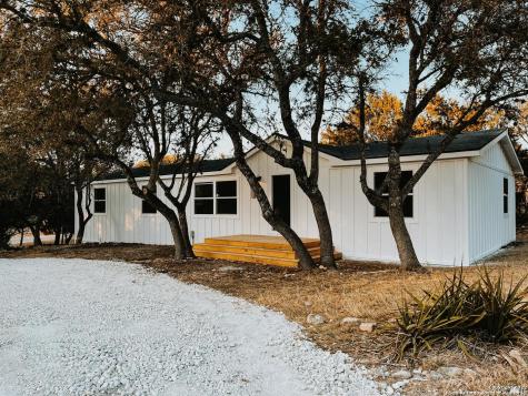 1721 Deer Run Pass Canyon Lake TX 78133