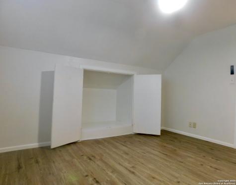 30 Crestline Drive Pleasanton TX 78064