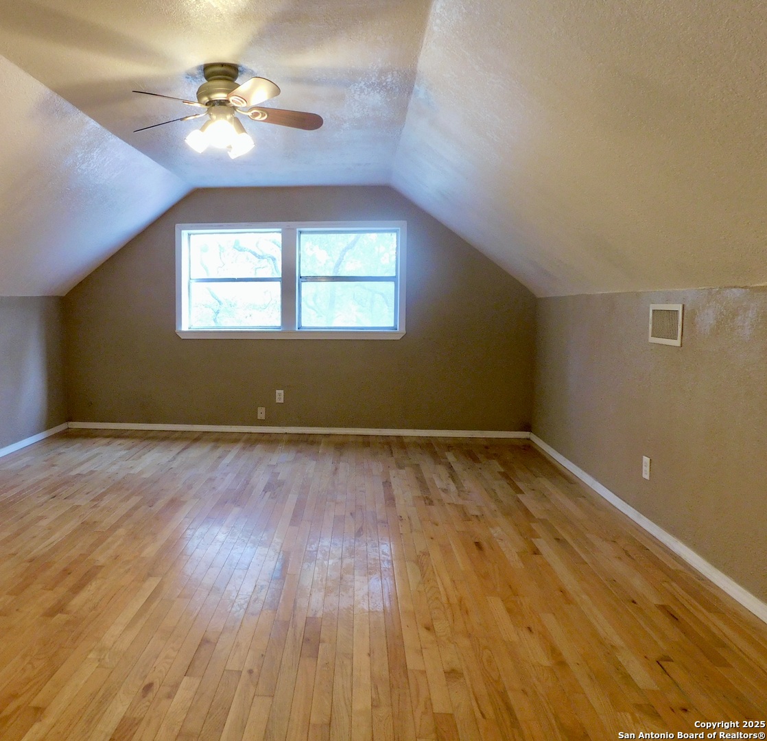30 Crestline Drive Pleasanton TX 78064