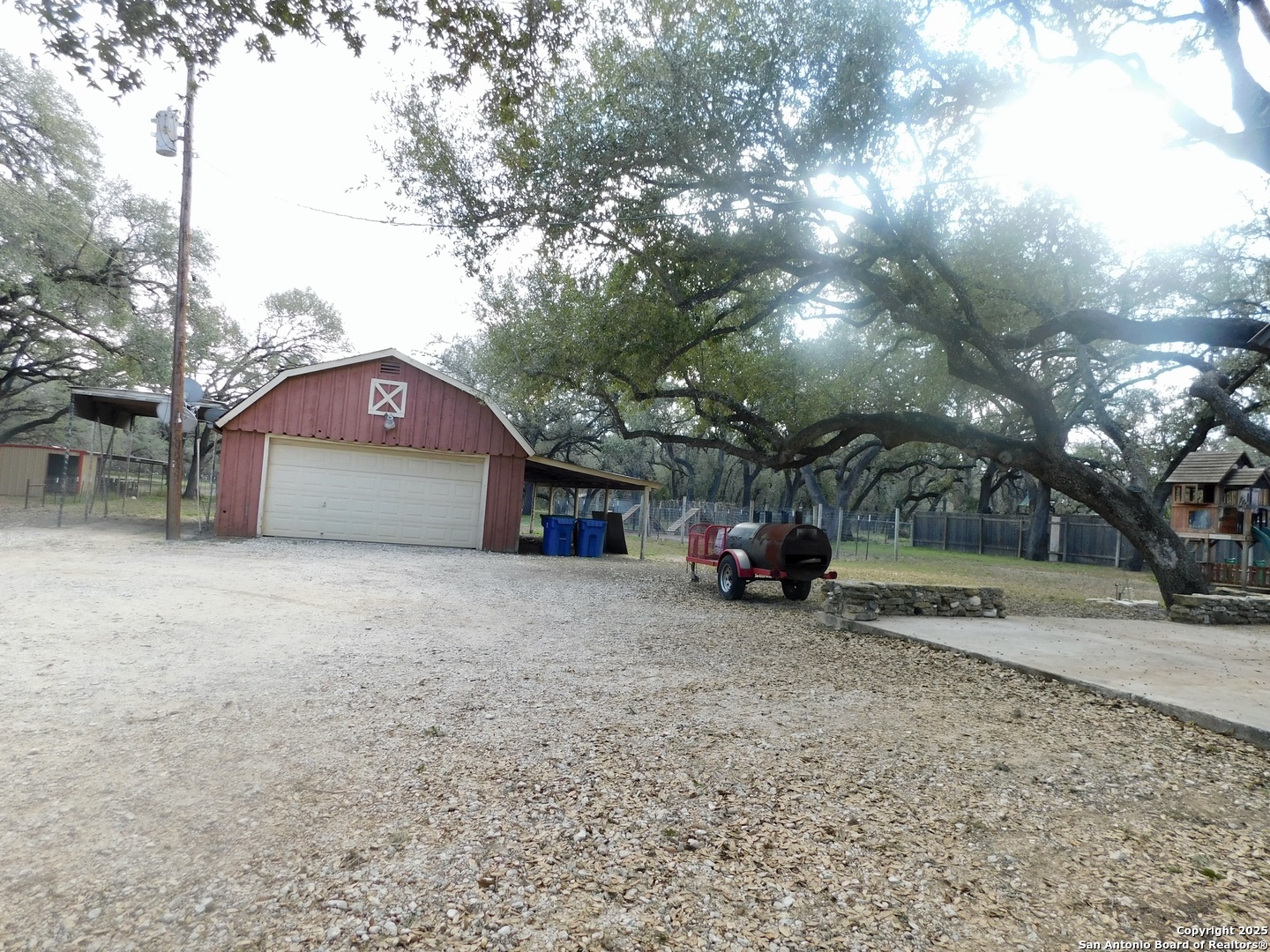 30 Crestline Drive Pleasanton TX 78064