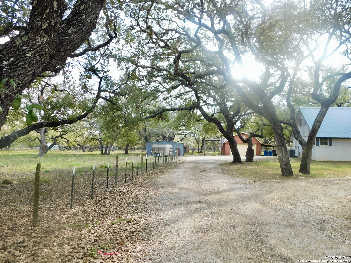 30 Crestline Drive Pleasanton TX 78064