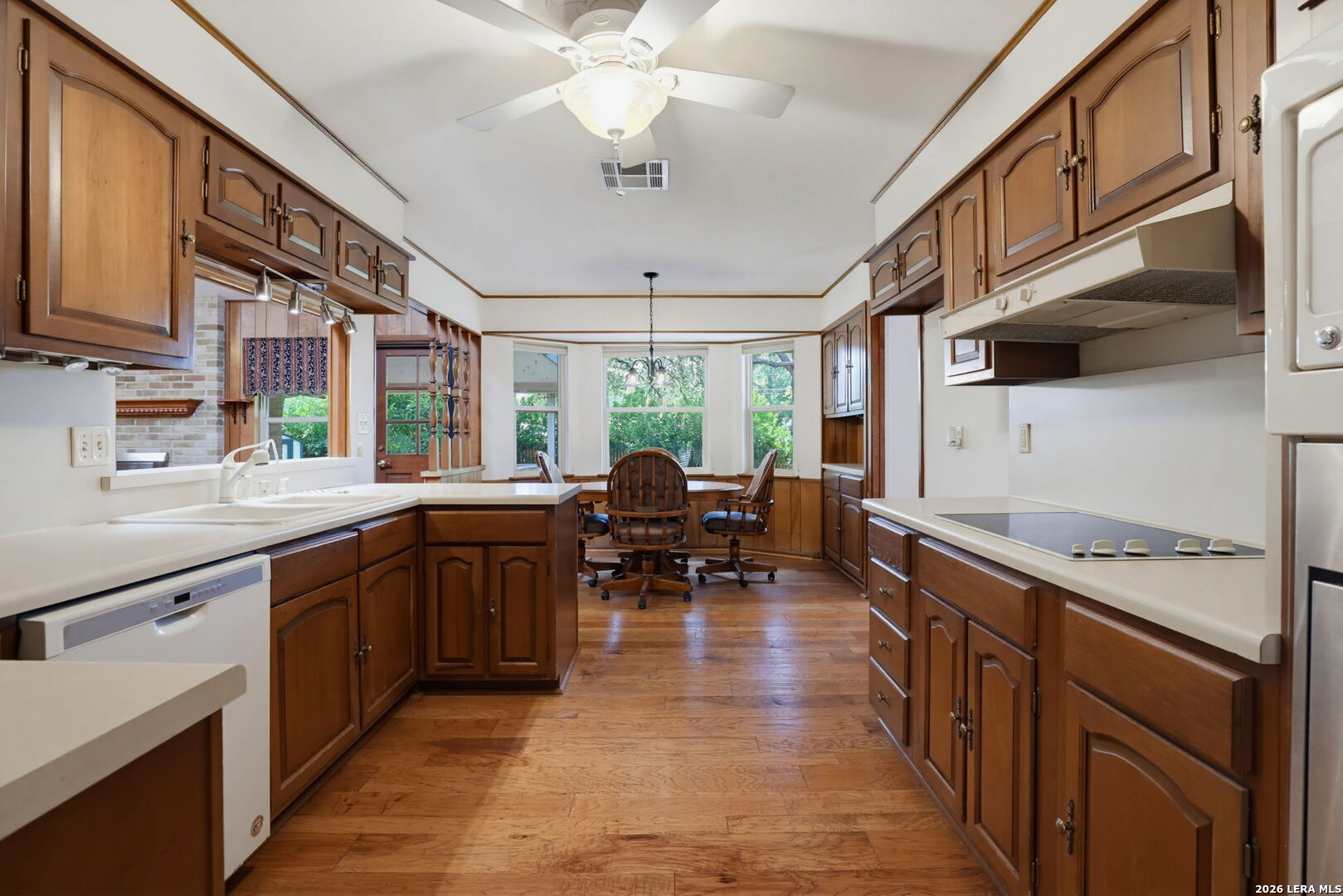 413 Golfcrest Windcrest TX 78239