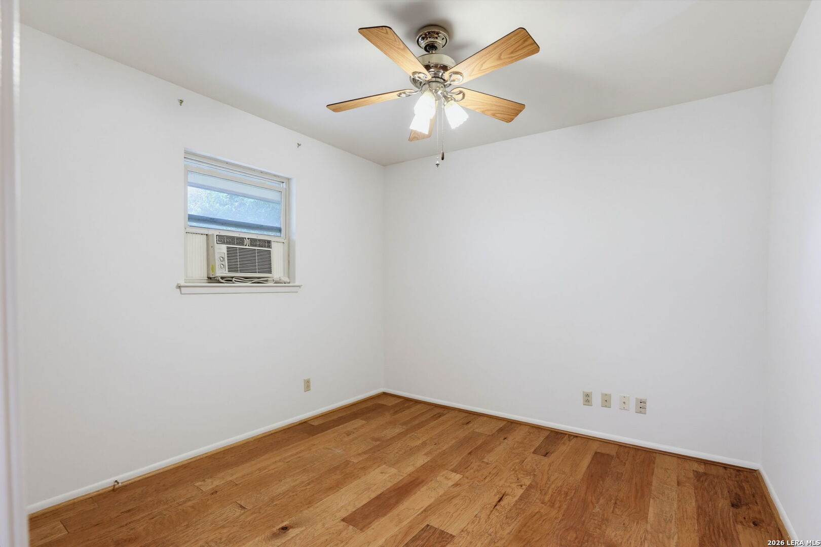 413 Golfcrest Windcrest TX 78239