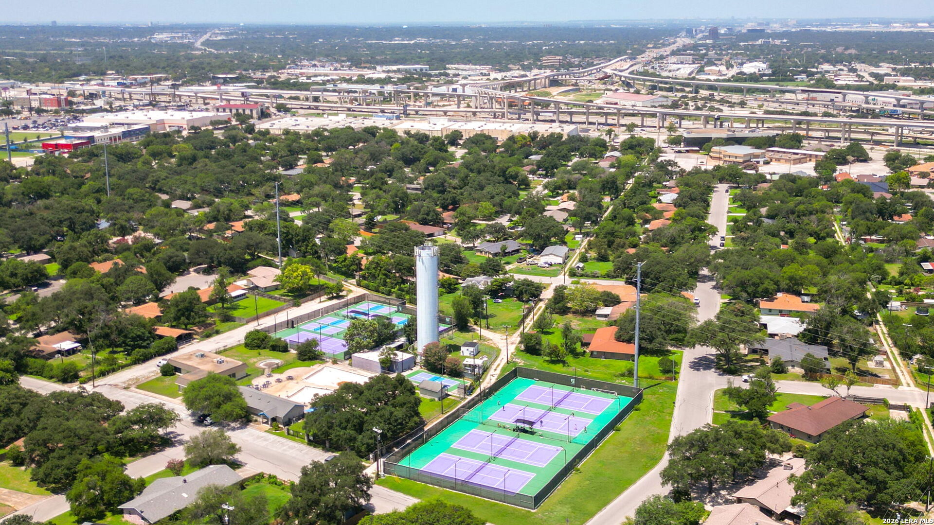 413 Golfcrest Windcrest TX 78239