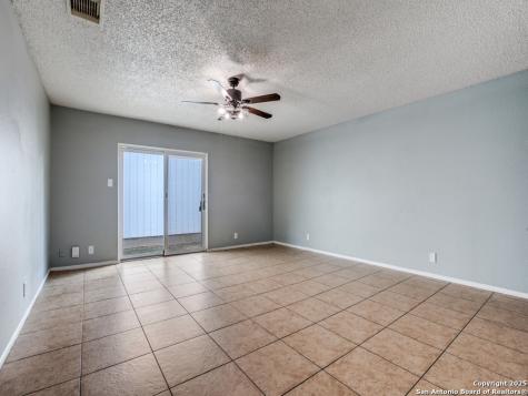 7727 Chatsworth San Antonio TX 78250