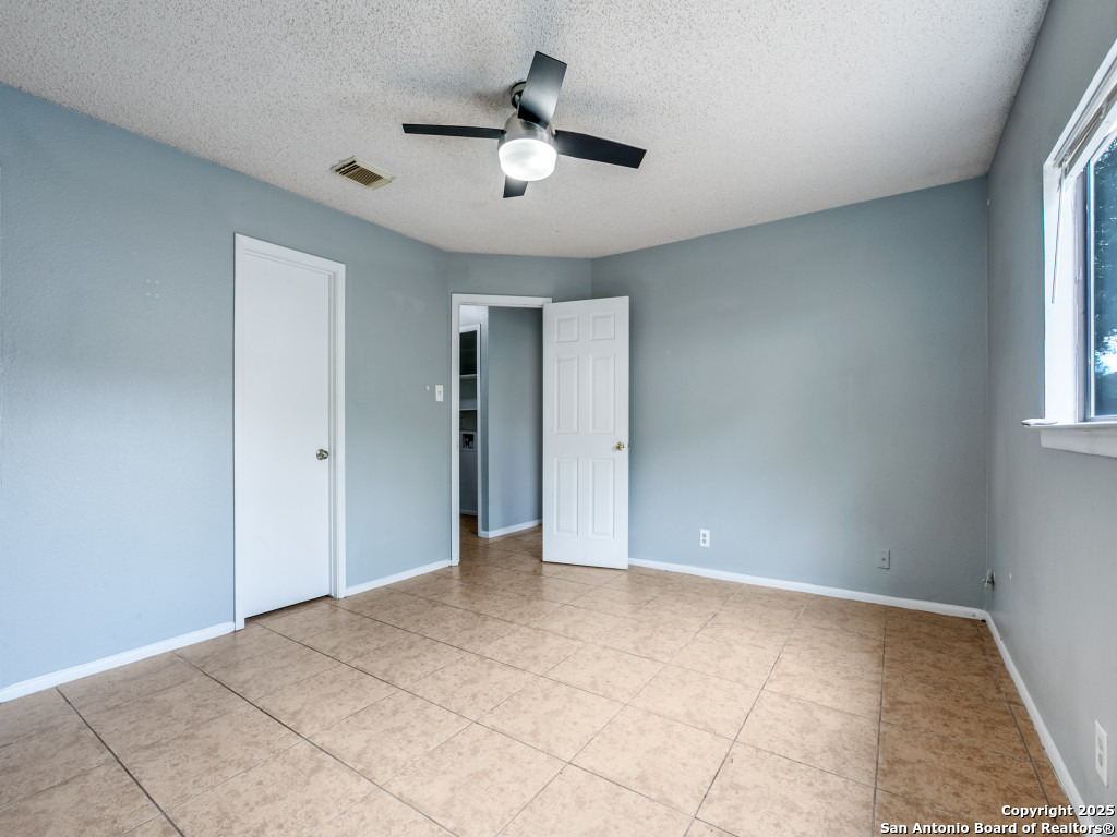 7727 Chatsworth San Antonio TX 78250