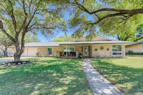625 Rocklyn Drive Windcrest TX 78239
