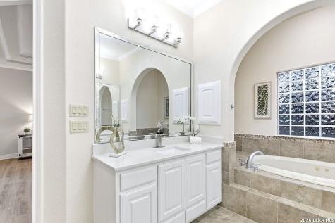 411 Pueblo Pintado Helotes TX 78023