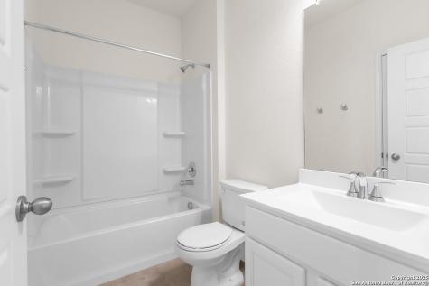 4121 Woodside Drive Seguin TX 78155
