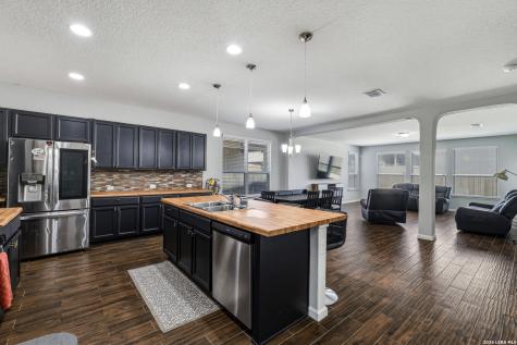 15015 Pintail San Antonio TX 78253