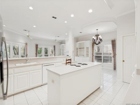4 Inwood Ridge San Antonio TX 78248