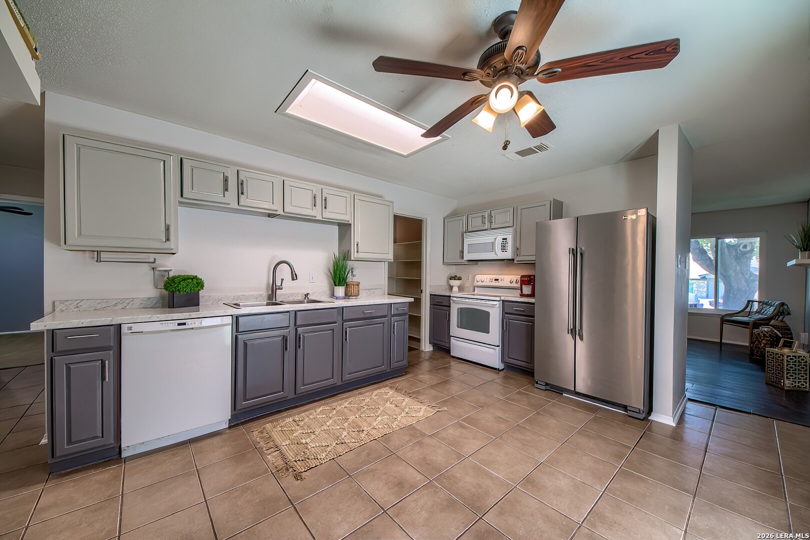 4611 Desert Poppy San Antonio TX 78247