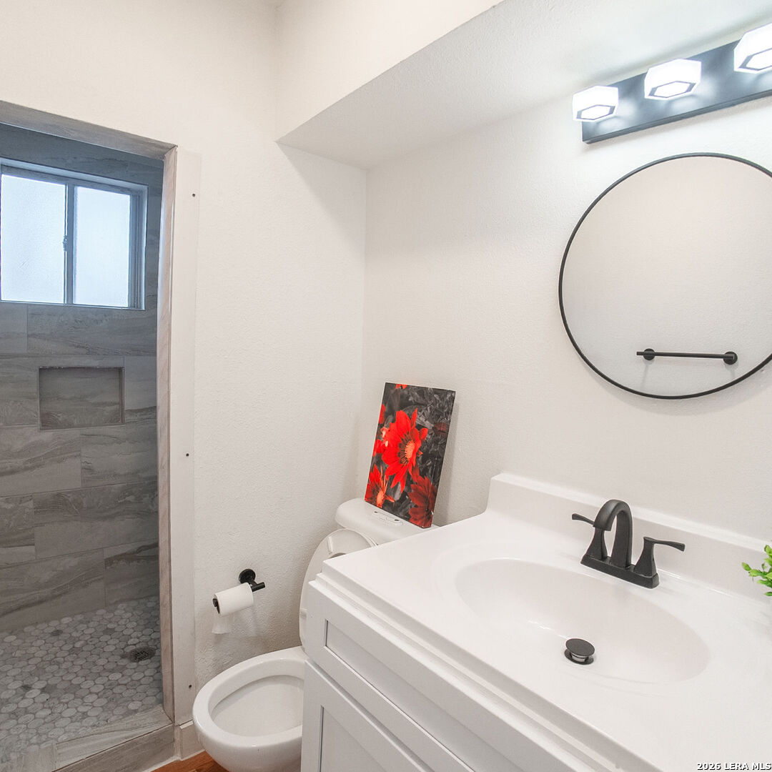 1730 W Mistletoe Avenue San Antonio TX 78201