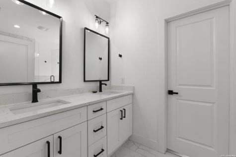 108 Highland Woods Boerne TX 78006
