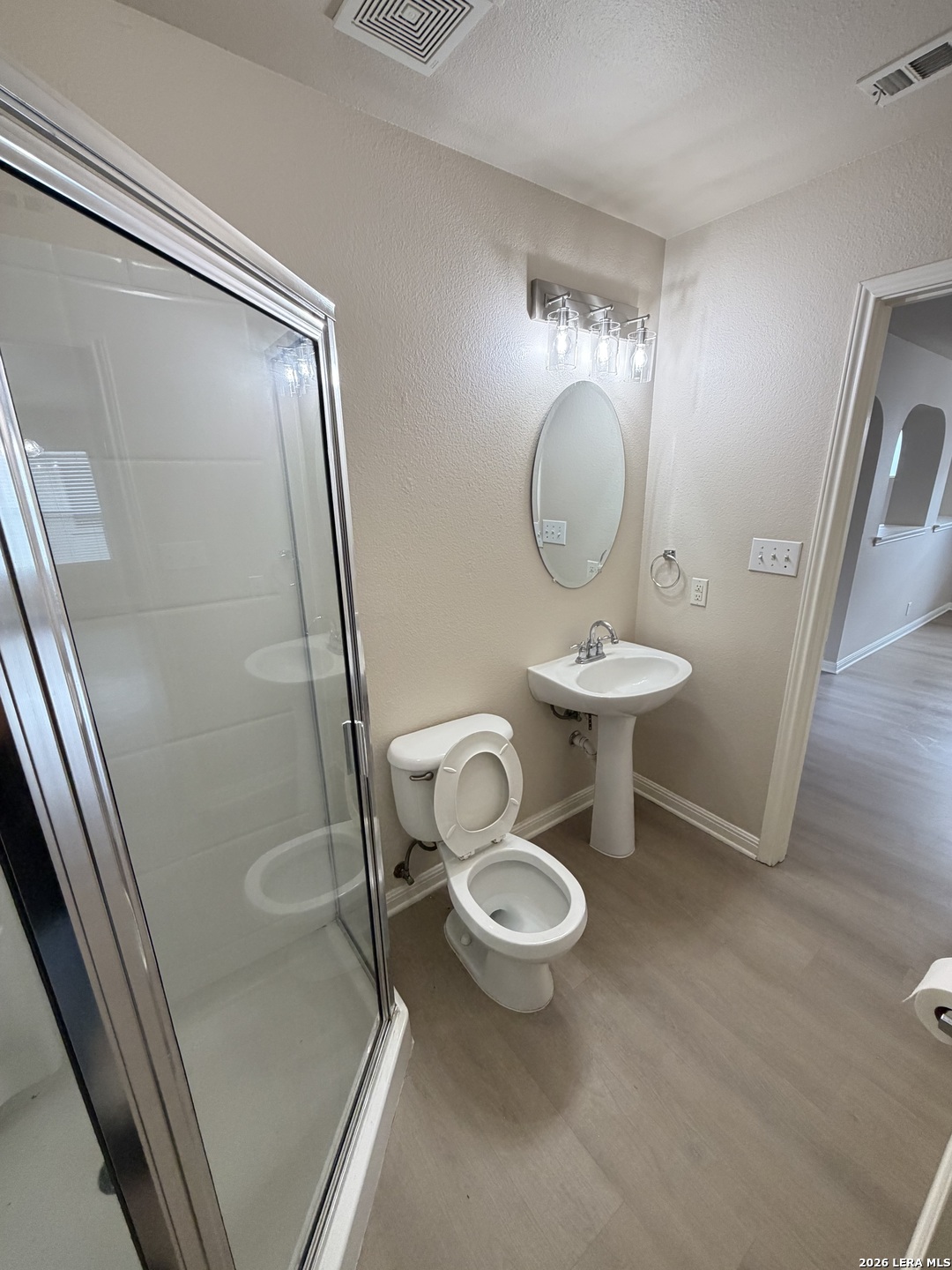 6411 Castle San Antonio TX 78218