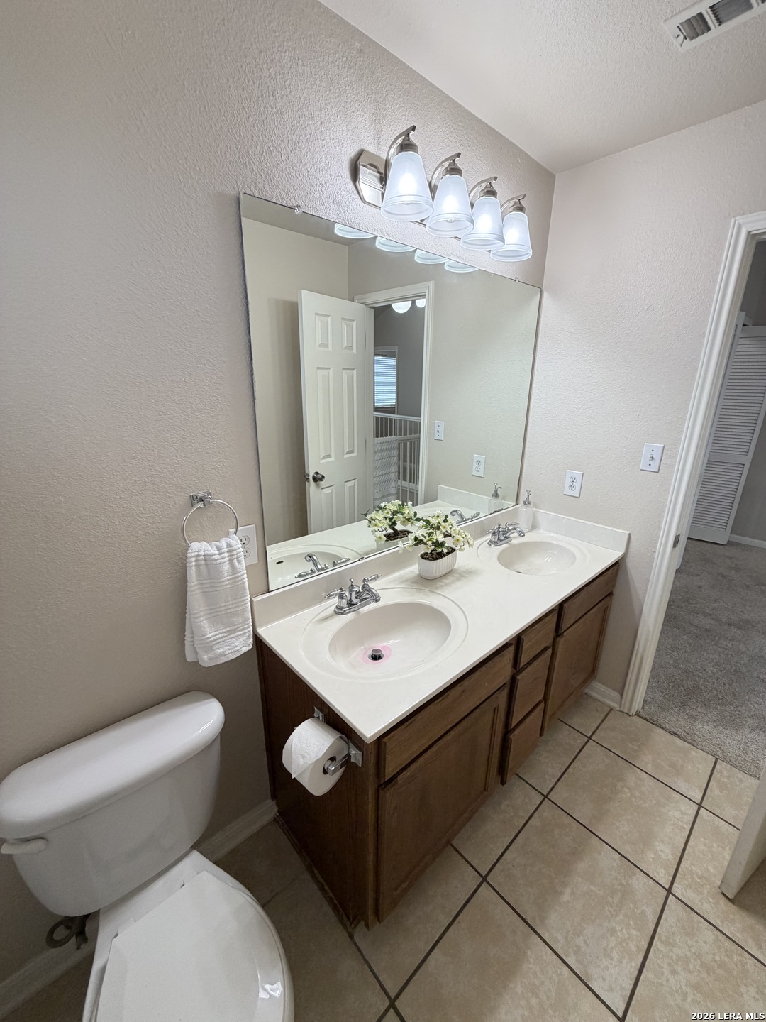 6411 Castle San Antonio TX 78218
