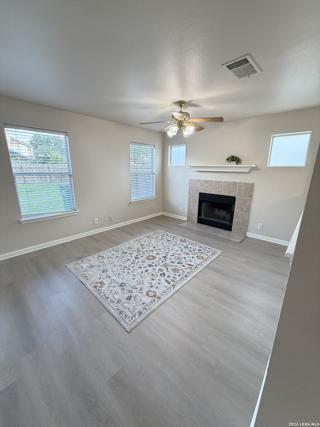 6411 Castle San Antonio TX 78218