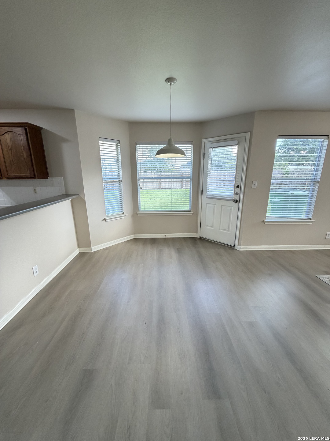 6411 Castle San Antonio TX 78218