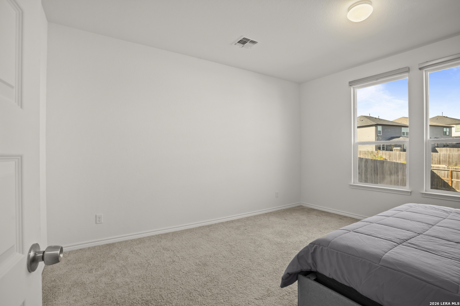 5015 Galvan Manor Converse TX 78109