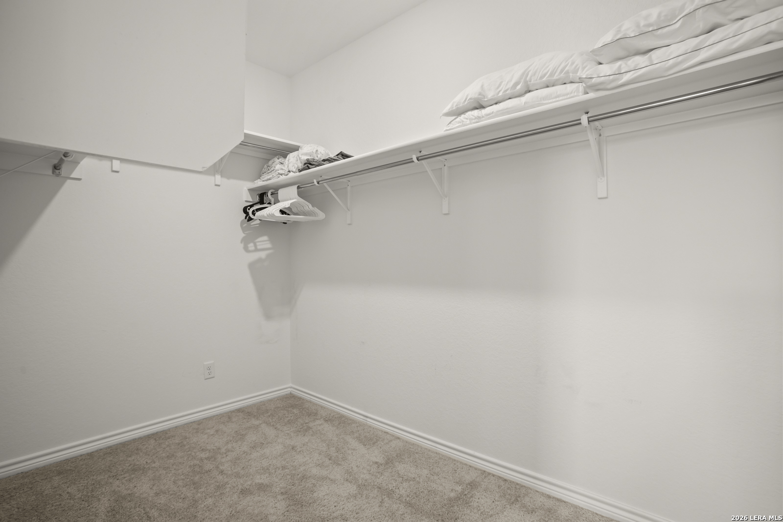 5015 Galvan Manor Converse TX 78109