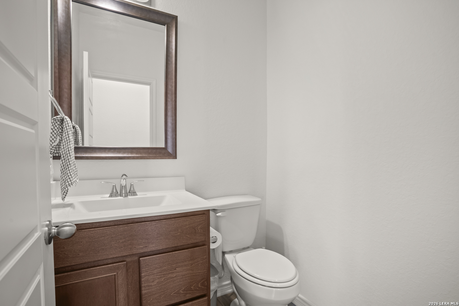 5015 Galvan Manor Converse TX 78109