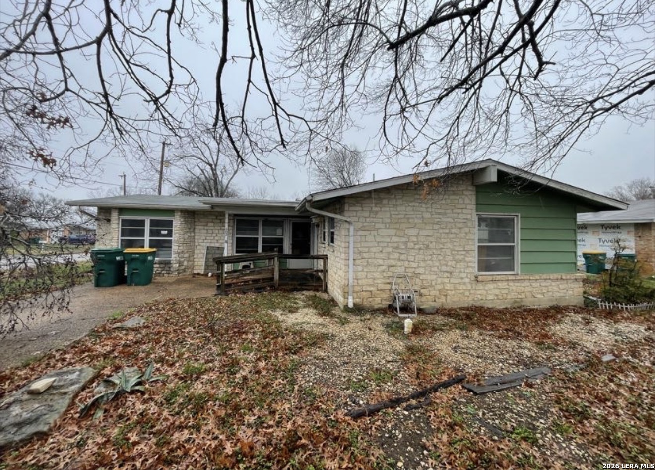 602 E Langley Universal City TX 78148