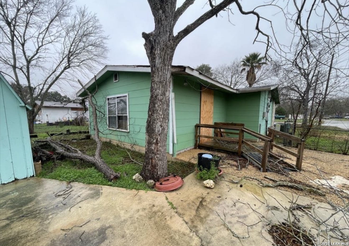 602 E Langley Universal City TX 78148