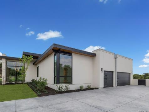 22 Vista Gredos San Antonio TX 78257