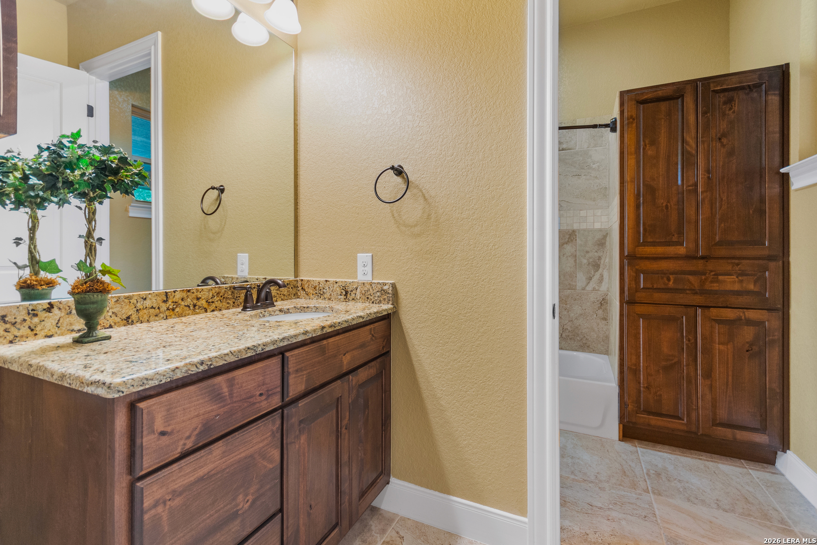 8442 Camp Verde Rio San Antonio TX 78255