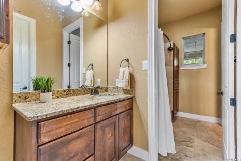 8442 Camp Verde Rio San Antonio TX 78255
