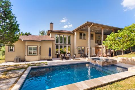 8442 Camp Verde Rio San Antonio TX 78255