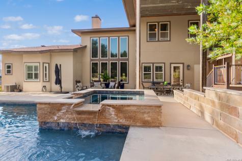 8442 Camp Verde Rio San Antonio TX 78255