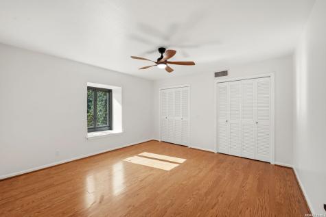 6 Sleepy Cove Street San Antonio TX 78230