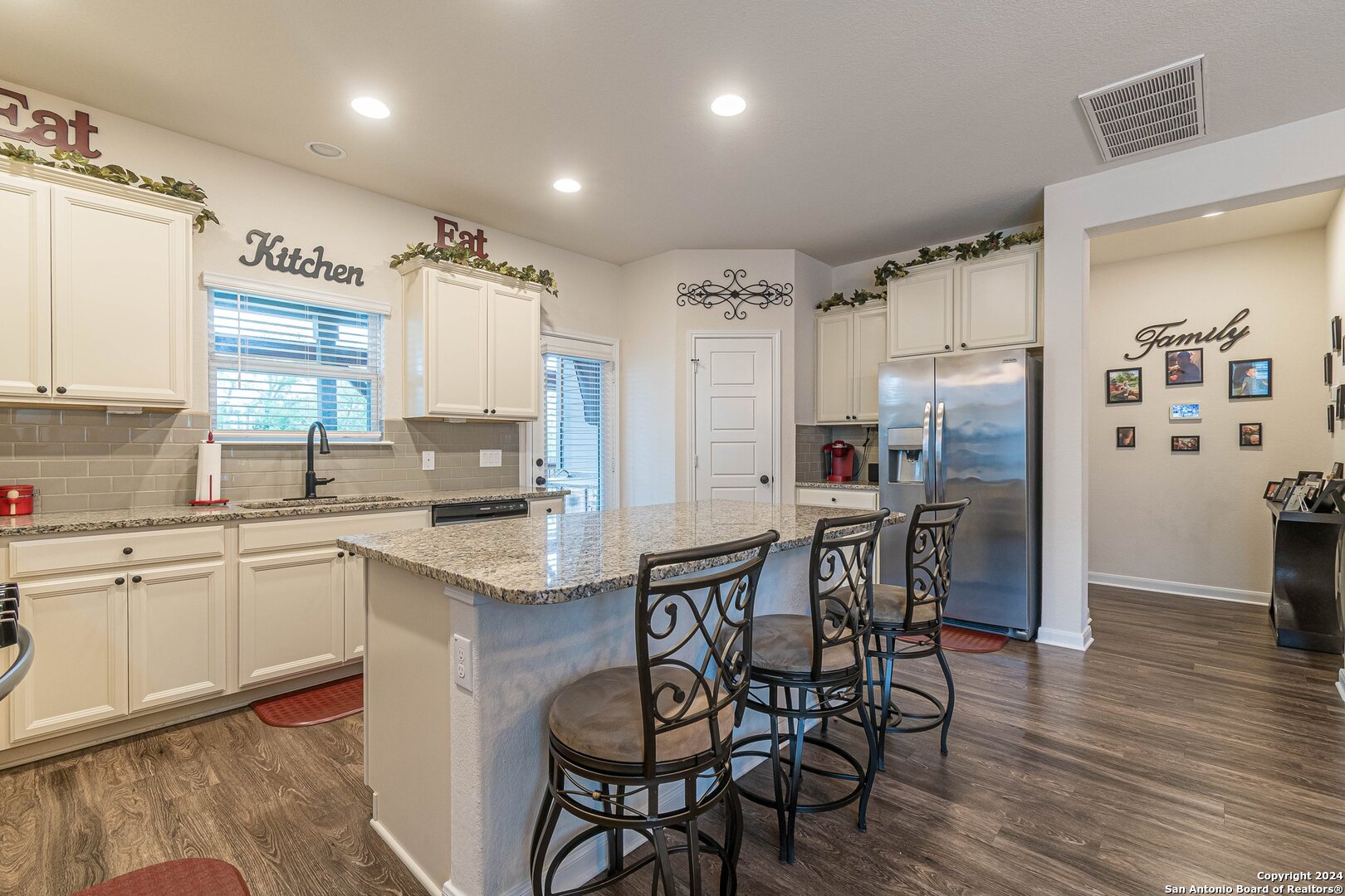 313 N Kowald Lane New Braunfels TX 78130