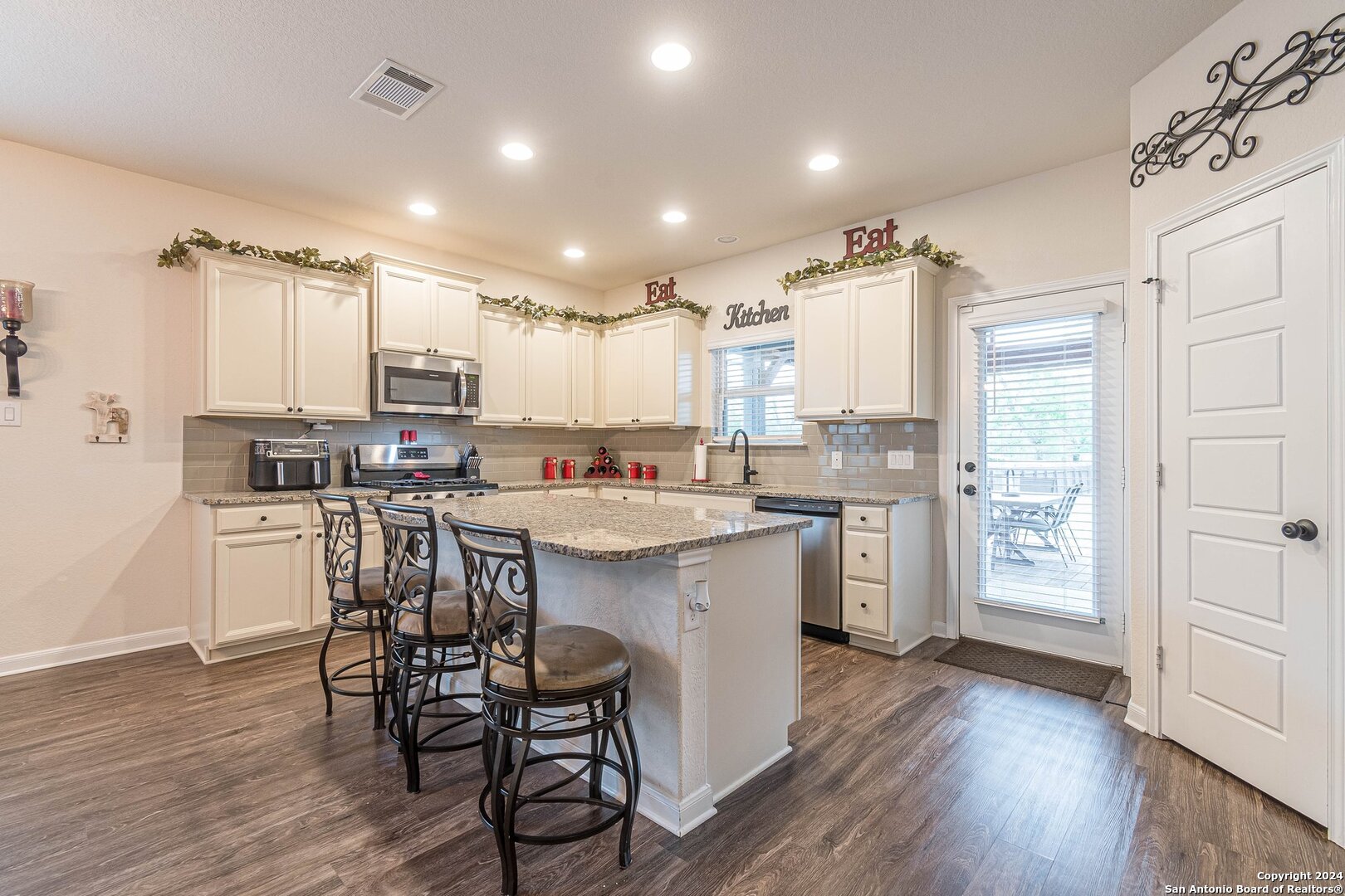 313 N Kowald Lane New Braunfels TX 78130