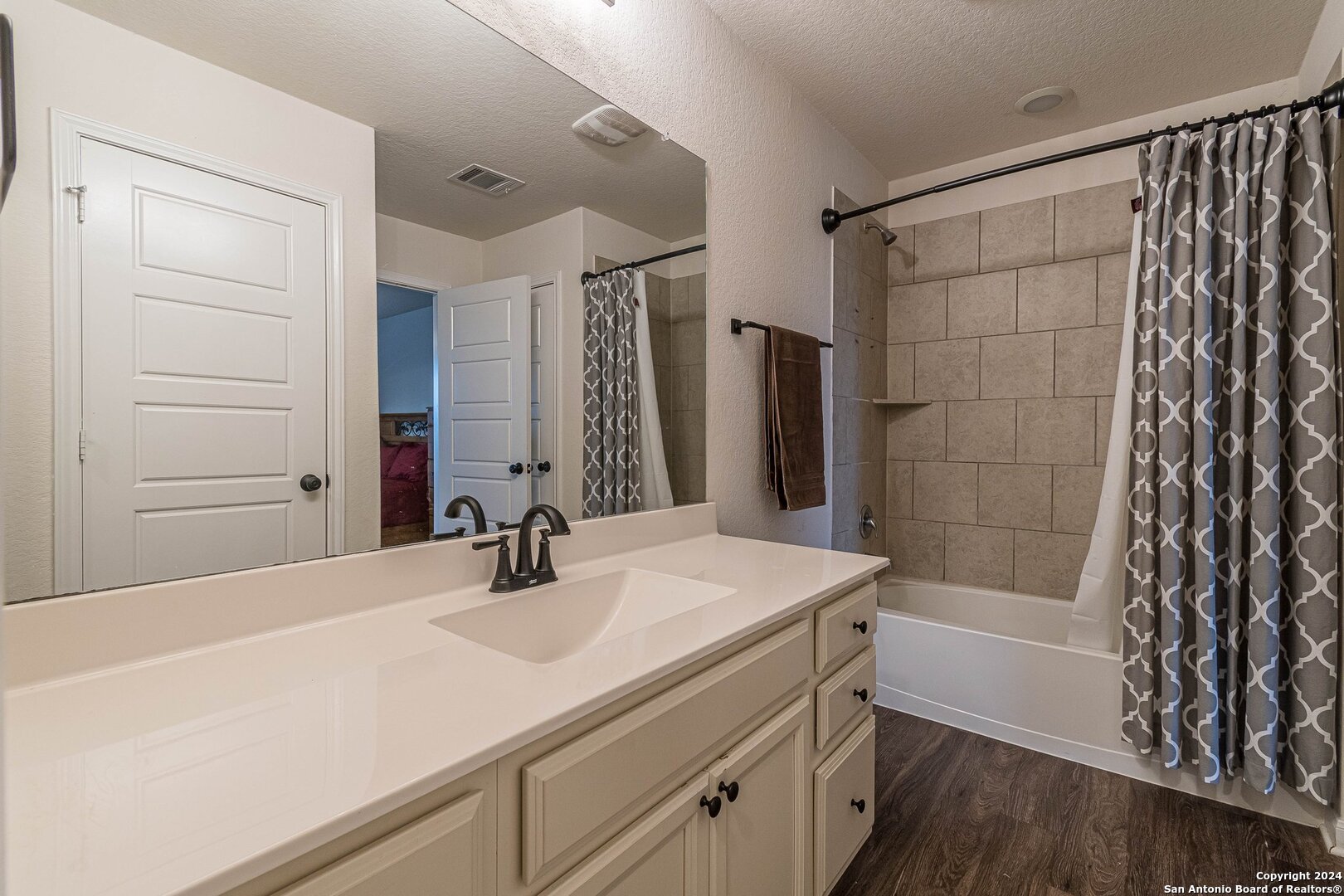 313 N Kowald Lane New Braunfels TX 78130