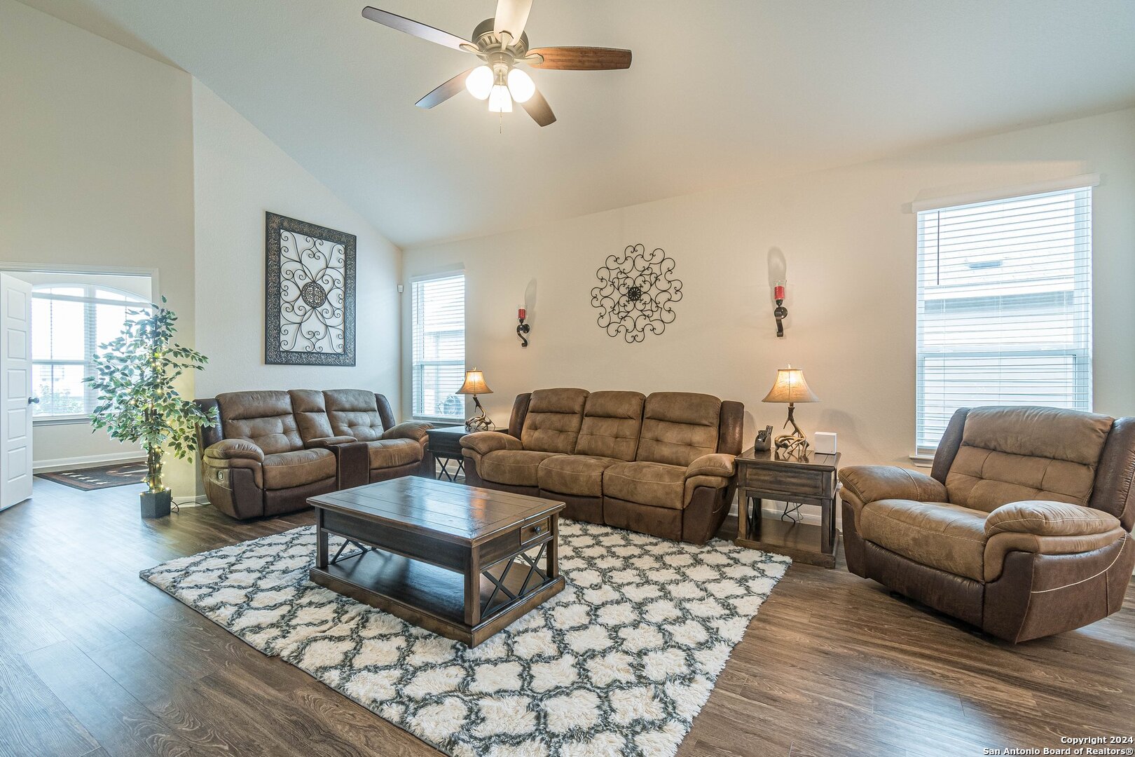 313 N Kowald Lane New Braunfels TX 78130