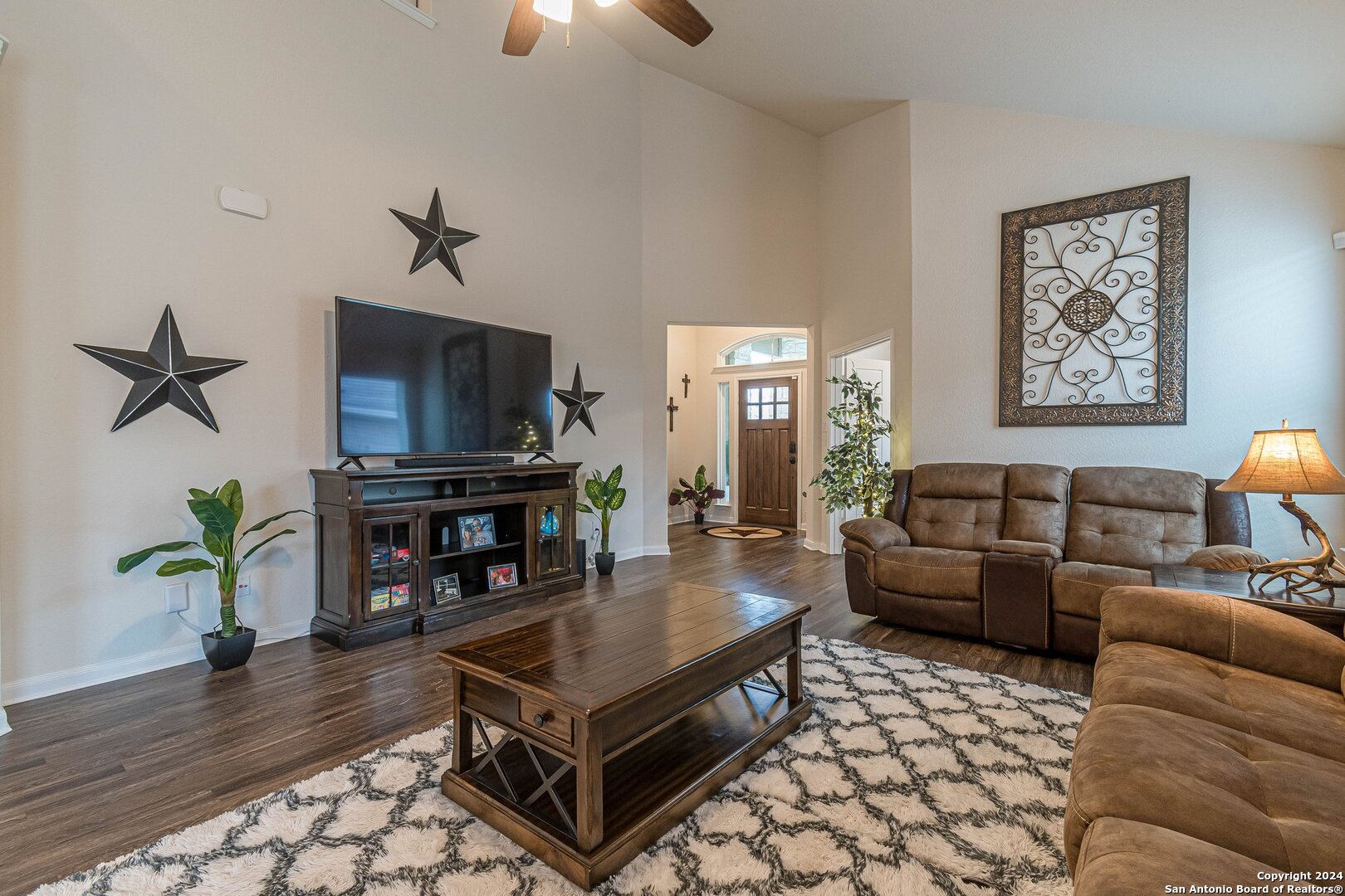 313 N Kowald Lane New Braunfels TX 78130