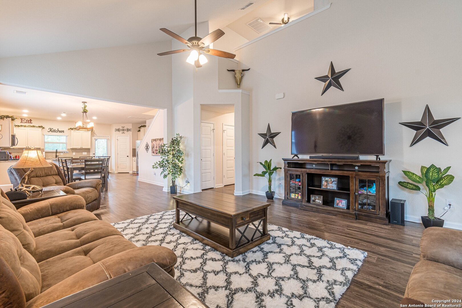 313 N Kowald Lane New Braunfels TX 78130