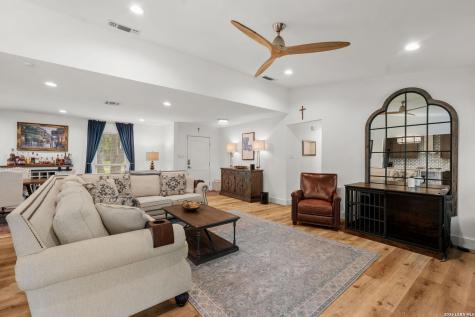 13710 Stoney Hill San Antonio TX 78231