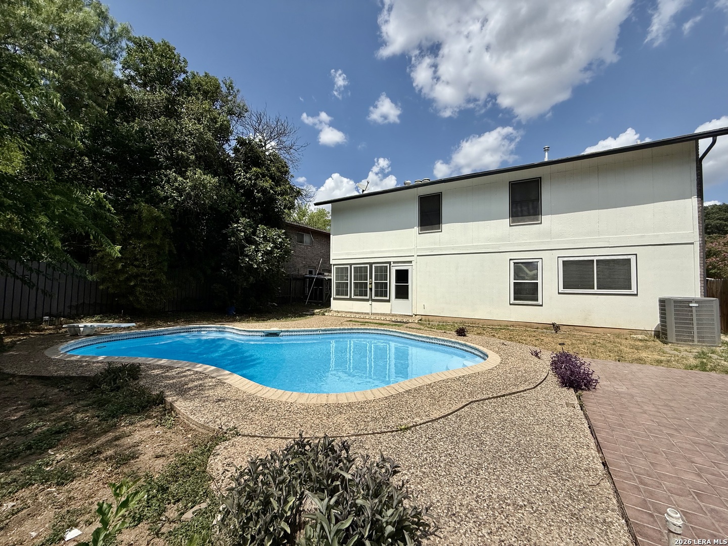 8711 Woods End San Antonio TX 78240