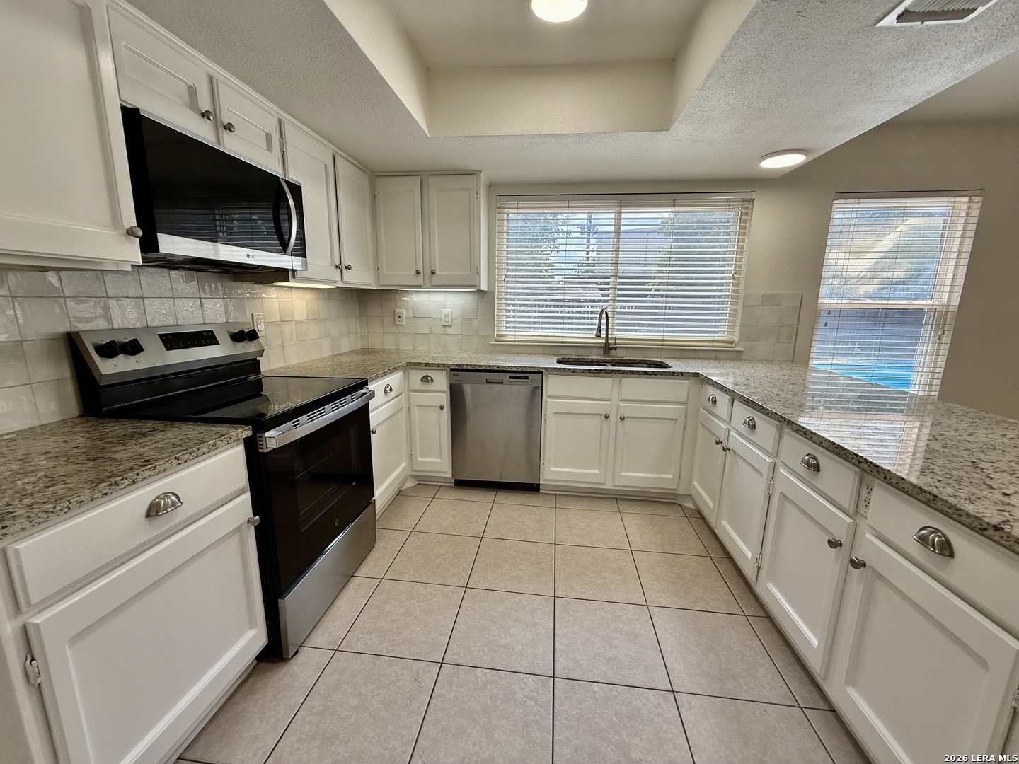 8711 Woods End San Antonio TX 78240