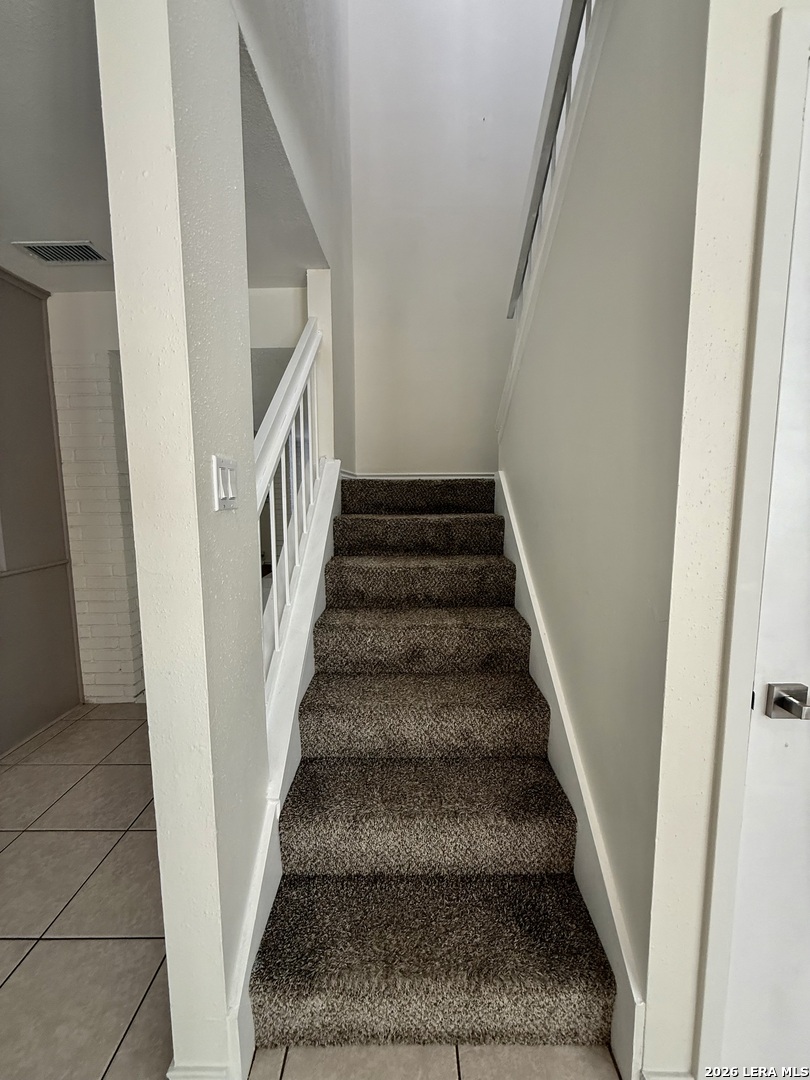 8711 Woods End San Antonio TX 78240