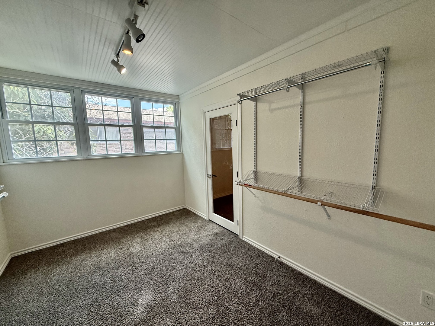 8711 Woods End San Antonio TX 78240